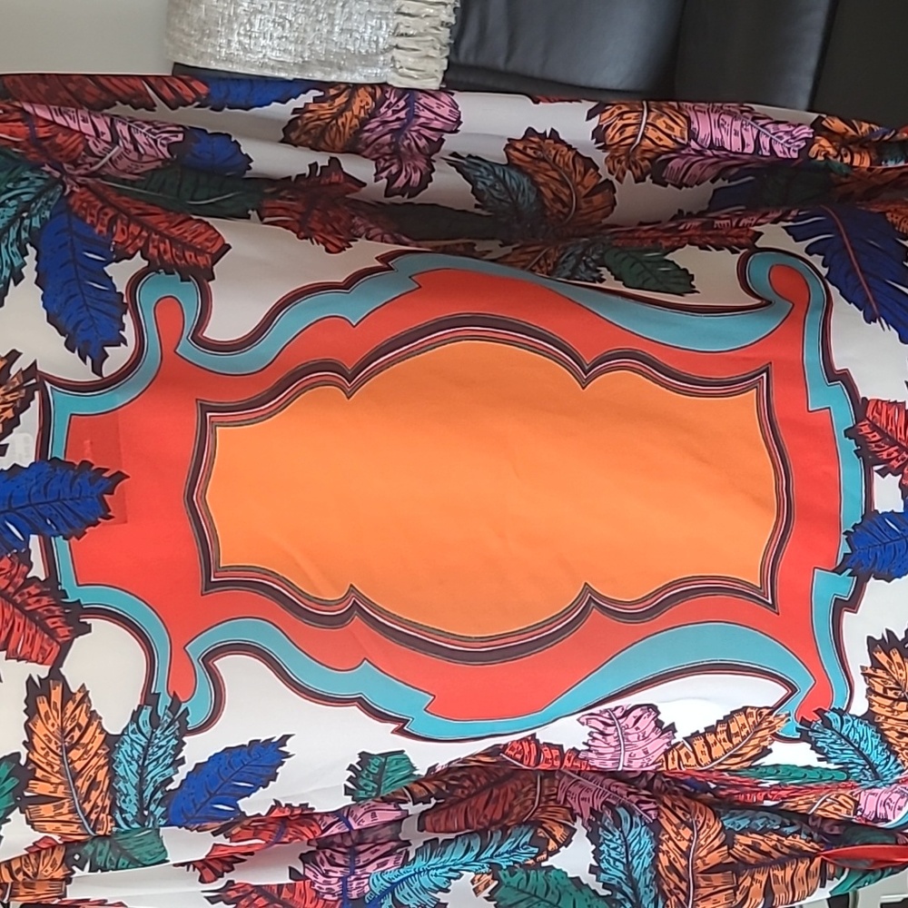 Woman's Blouse - Picture 6 of 8